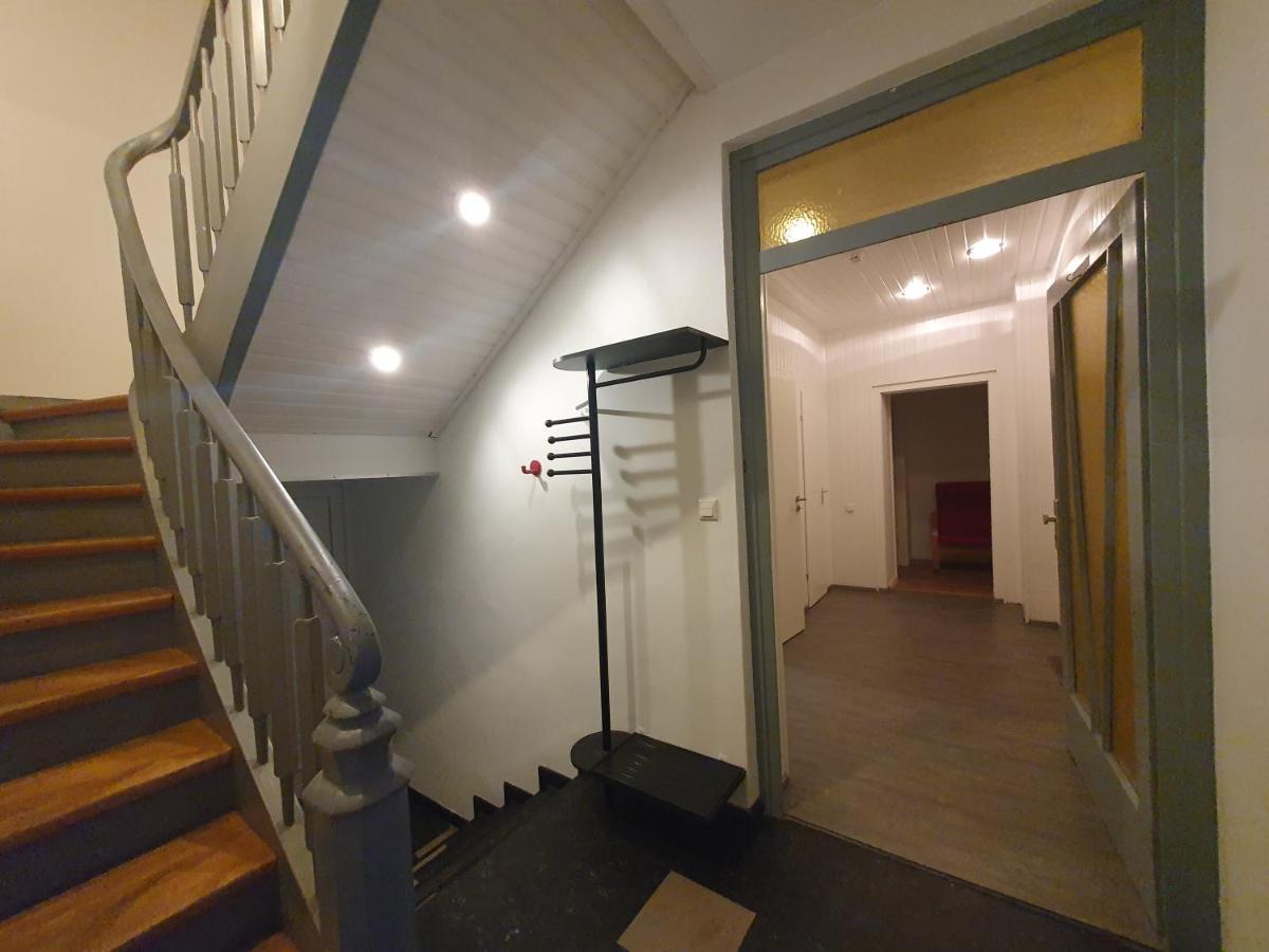 Ferienwohnung Privatzimmer An Der Uniklinik Mainz - Nur Fuer Weibliche Gaeste Exterior foto