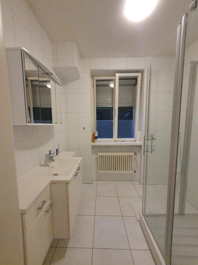Ferienwohnung Privatzimmer An Der Uniklinik Mainz - Nur Fuer Weibliche Gaeste Exterior foto