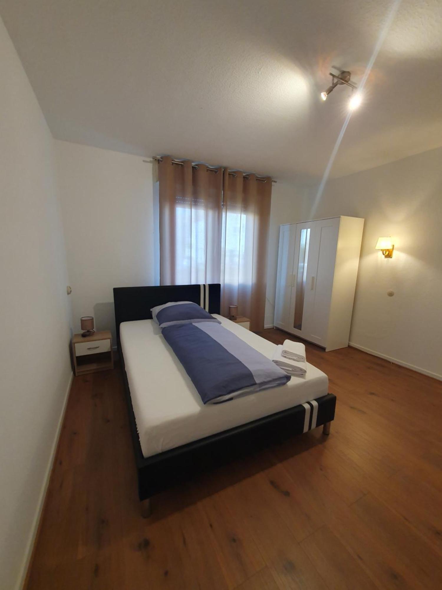 Ferienwohnung Privatzimmer An Der Uniklinik Mainz - Nur Fuer Weibliche Gaeste Exterior foto